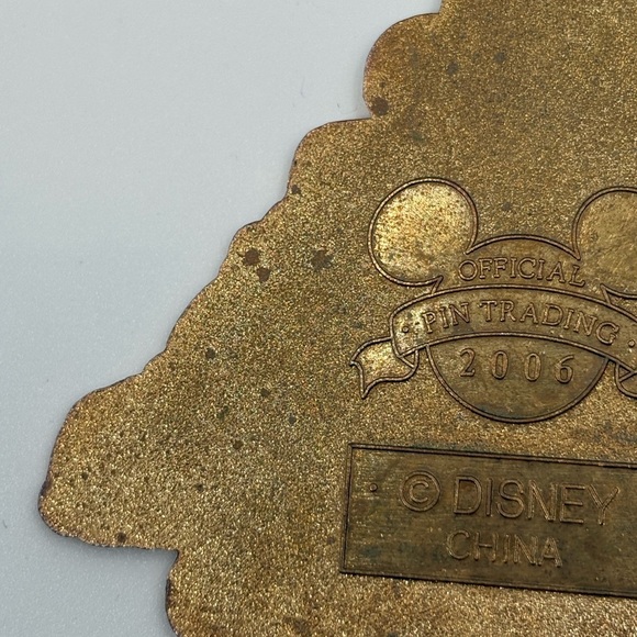 DISNEY PIN TRADING: Disneyland Resort - Where dreams come true 2008 w clasp - Picture 13 of 15